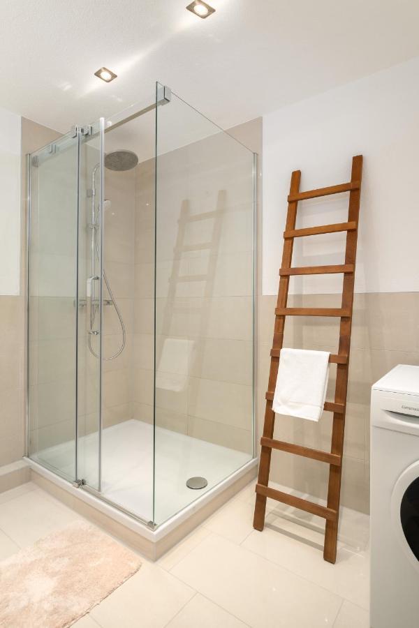 Unique Zentral Gelegene 2 Zimmer Maisonettewohnung Inkl Tiefgaragenplatz Villingen-Schwenningen Extérieur photo